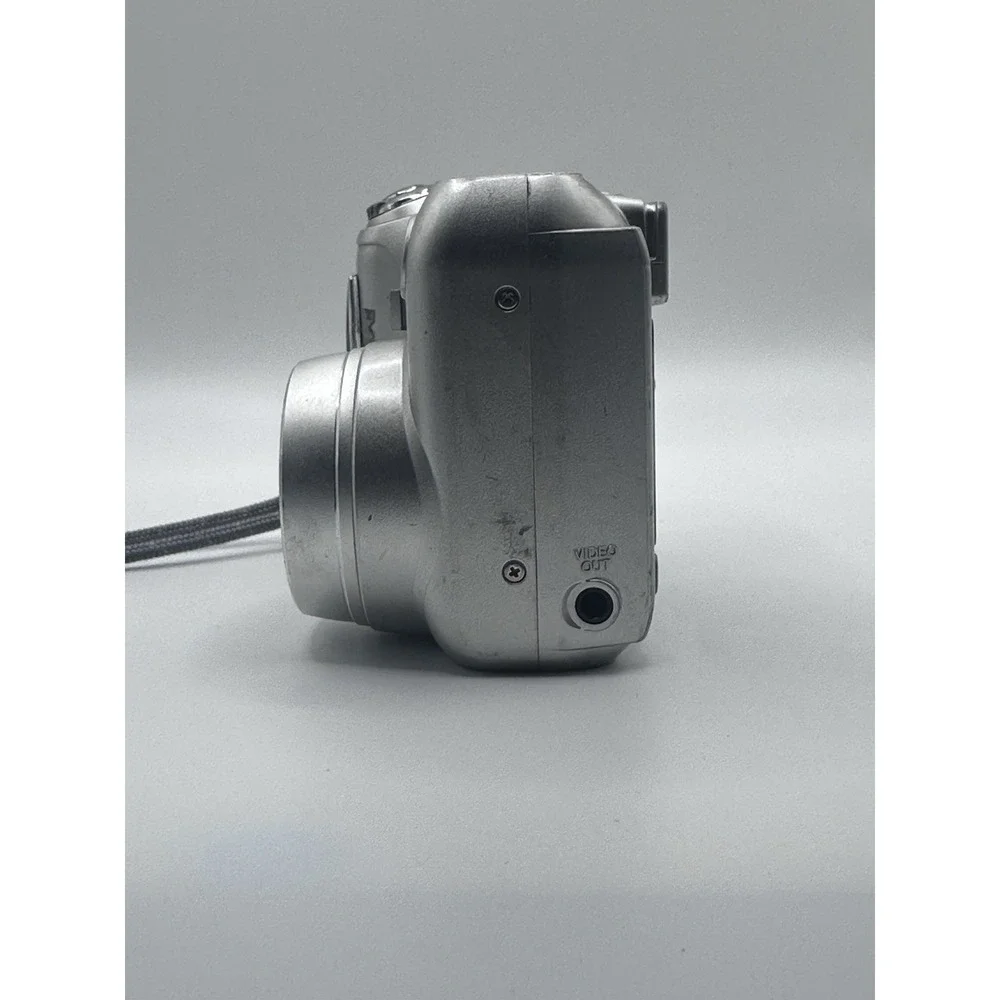 Nikon Coolpix 4300 4.0MP Digital Camera Zoom Nikkor 3x Untested For Parts/Repair
